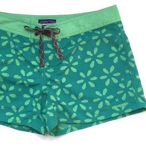 Patagonia | Board Shorts in Green Floral Print